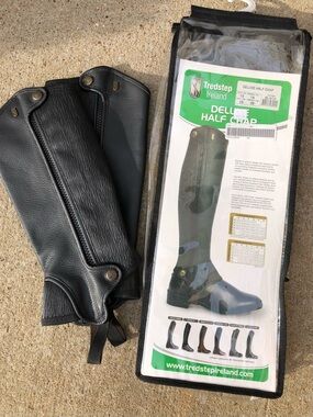 Tredstep Delixe Half Chaps Black